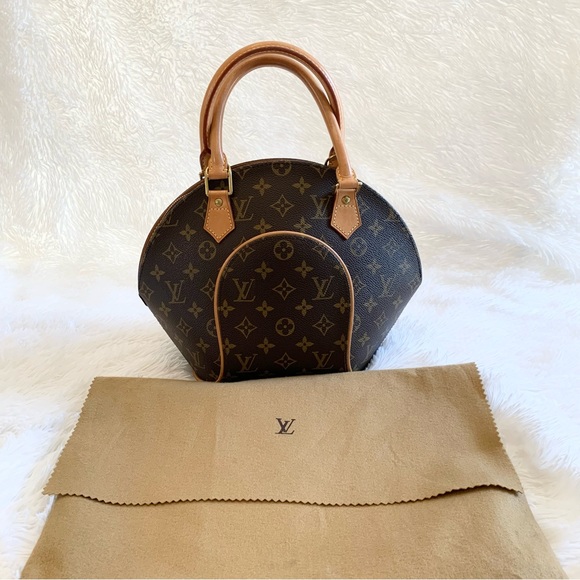 Louis Vuitton Handbags - Authentic LV Monogram Ellipse PM with dustbag